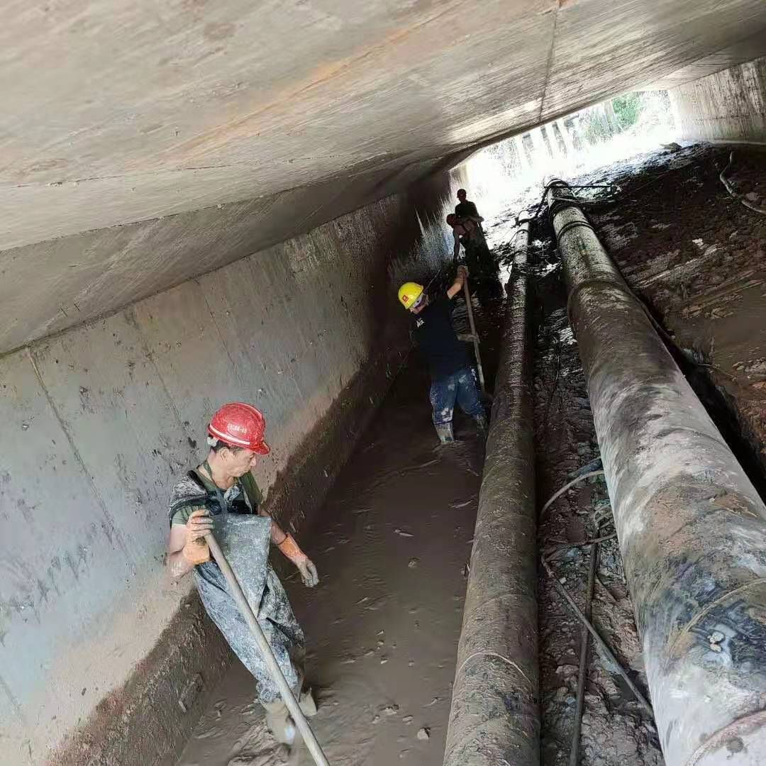 抱由镇工业管道清淤